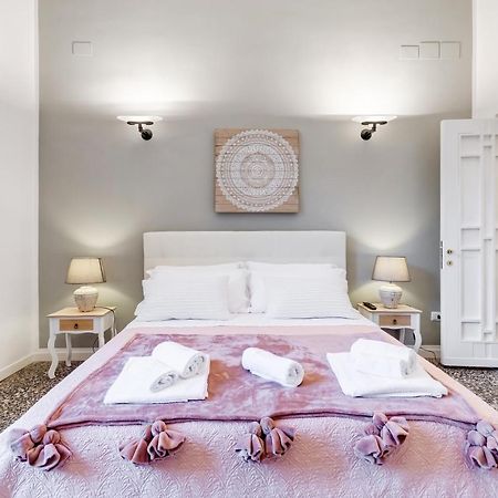 Monti Luxury Hotel Рим Екстериор снимка