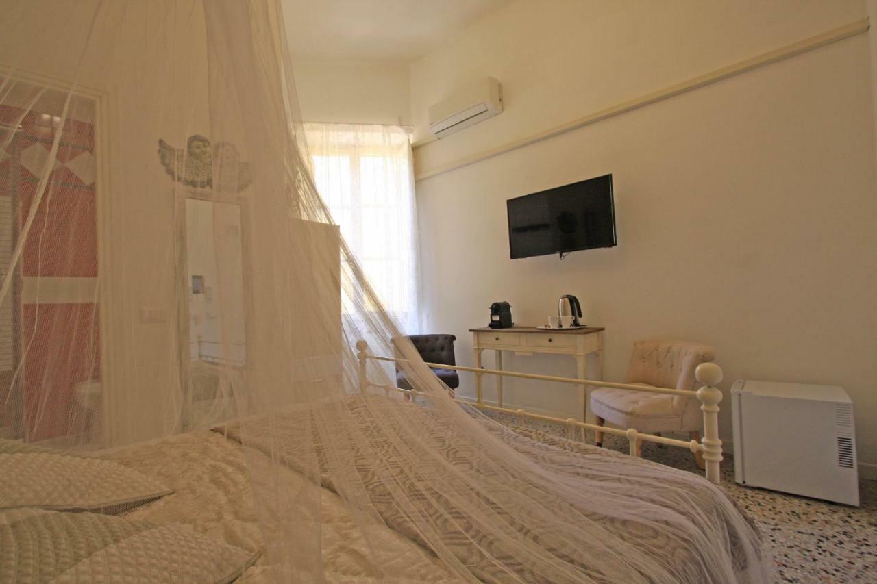 Monti Luxury Hotel Рим Екстериор снимка